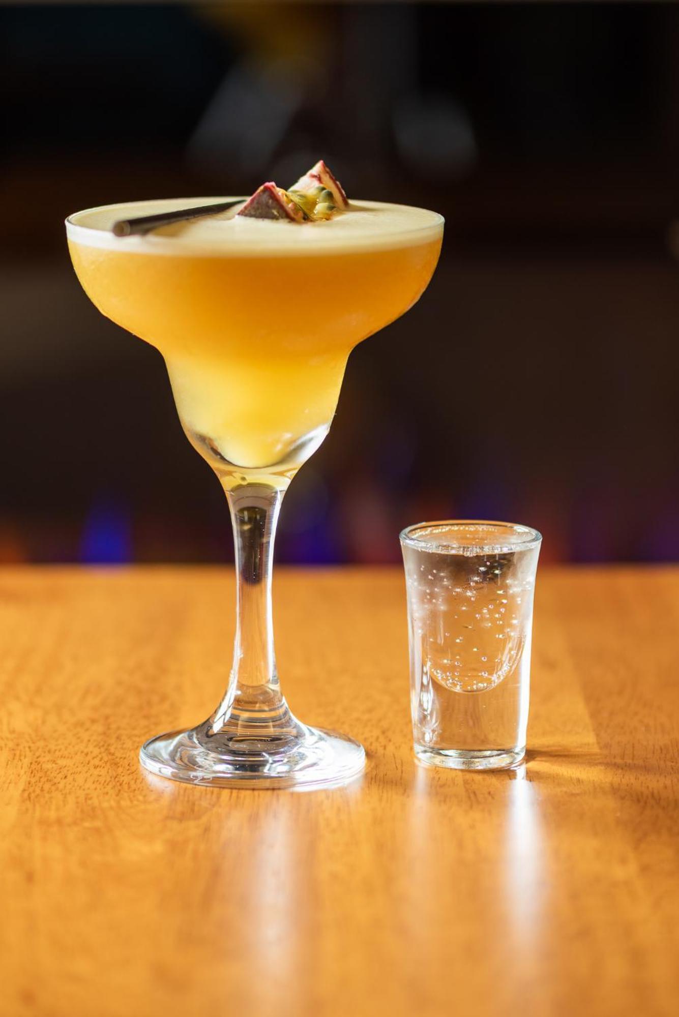 The Harbour Inn 번크라나 외부 사진